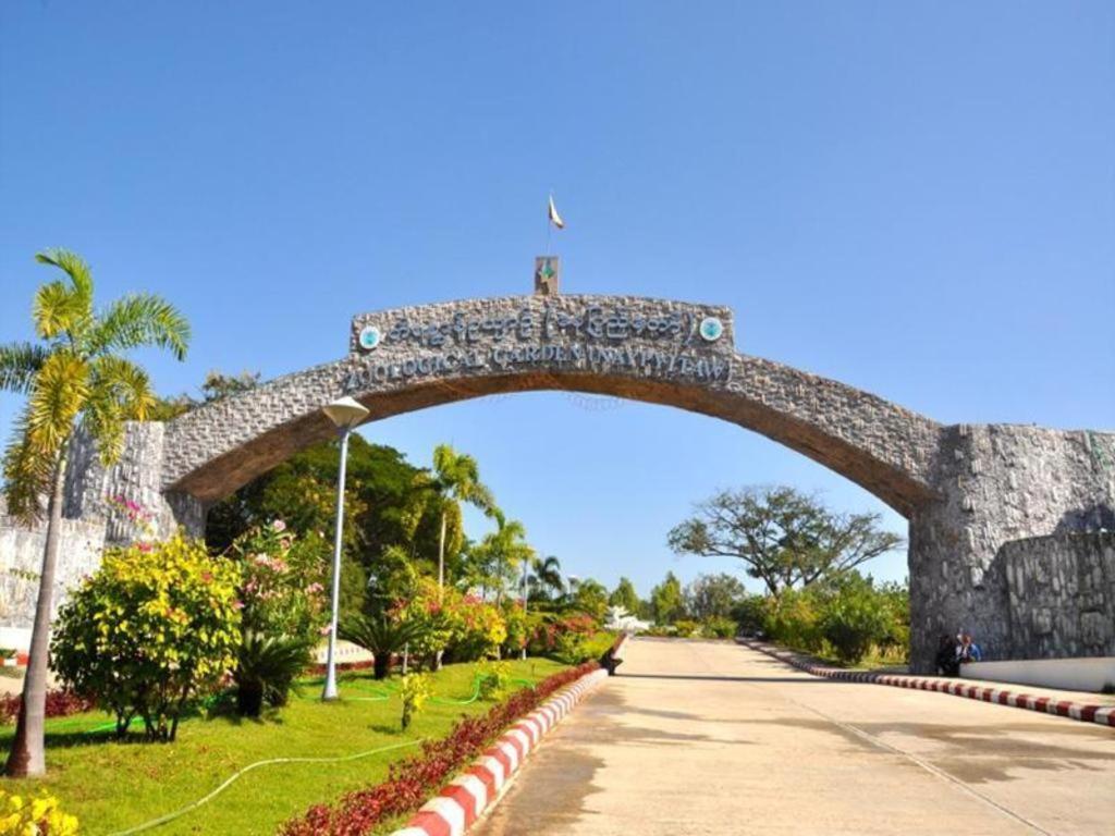Star World Hotel Naypyidaw Exteriér fotografie